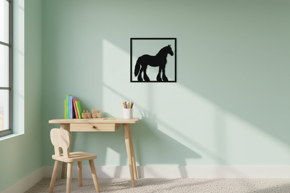 Quadretto del cavallo Shire appeso al muro di una cameretta, in scala realistica