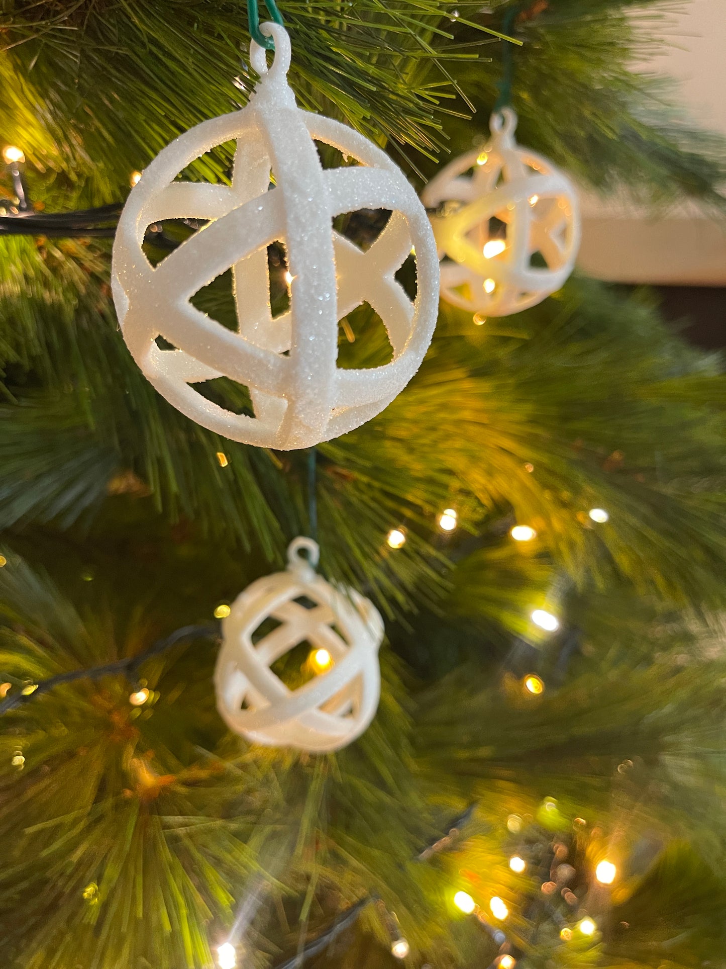 Genesa per Albero di Natale – 6 cm (Pallina Glitter)
