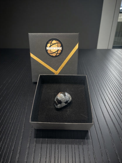 Ossidiana Fiocco di Neve — 7 g | 24 × 15,3 mm