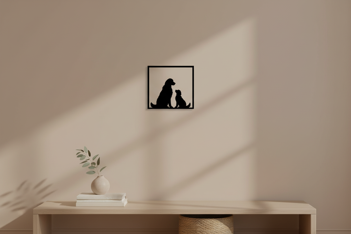 Quadretto Golden Retriever appeso in una stanza